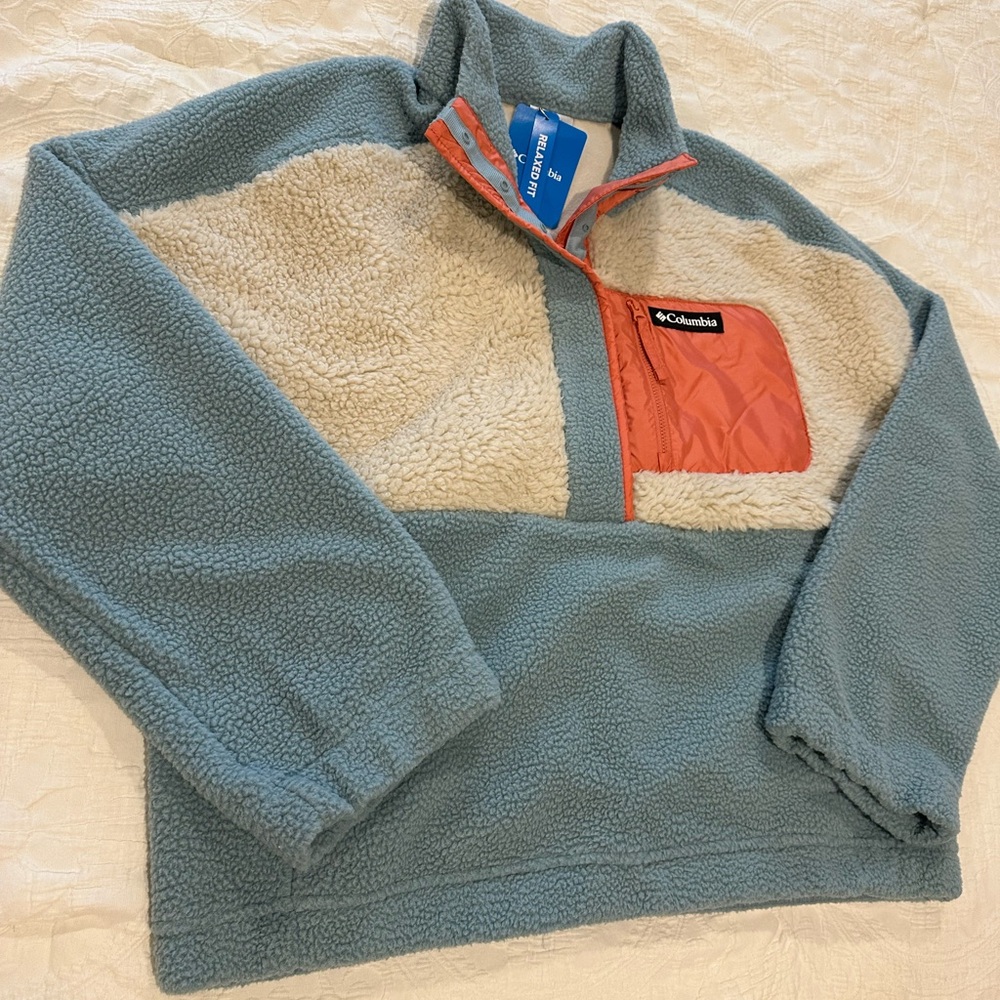 BNWT Columbia cropped fleece